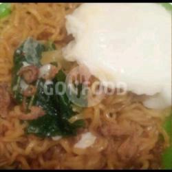 Indomie Goreng Pakai Telor   Sosis   Bakso.