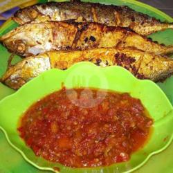 Lalapan Ikan Laut