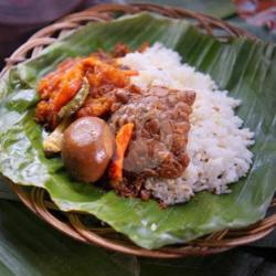 Nasi Gudeg Krecek Tempe Dan Telor