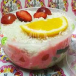 Salad Buah Strawberry  300ml