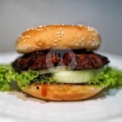 Blackpapper Beef Burger