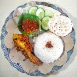 Nasi Ayam Serundeng