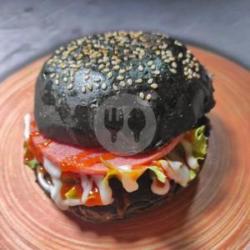 Smoke Beef Black Burger