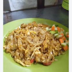 Nasi Goreng Campur Kwetiau Telor Dadar/ceplok