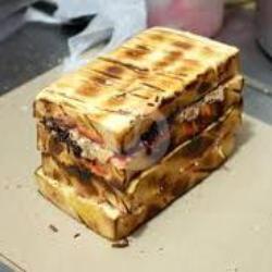 Roti Bakar Bandung, Coklat Milk- Srikaya Selai Milk