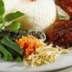 Nasi Urap Ayam Pangag