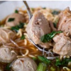 Bakso Pangsit Pedas Tertelan