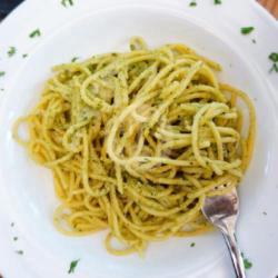 Spaghetti Al Pesto