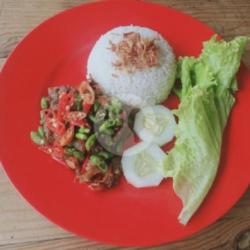 Nasi Oseng Daging Mercon Sapi