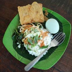 Nasi Pecel Telor Asin