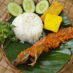 Nasi   Lele Penyet Sambal Klenger