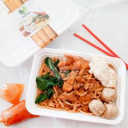 Mie Ayam Goreng Komplit