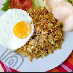 Nasi Goreng Toping Telur Ceplok / Dadar