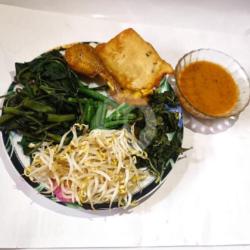 Pecel Sayur   Ayam Goreng