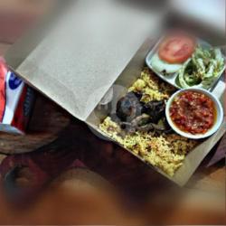 Nasi Ati Ampela Ayam Kremes