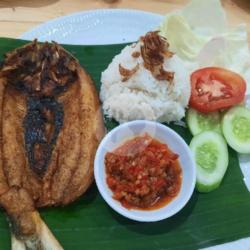 Nasi Ikan Bandeng Cabut Duri