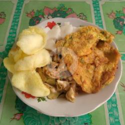 Karedok Lontong   Telur Dadar