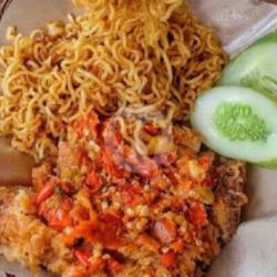 Mie Ayam Geprek Pedes Kali