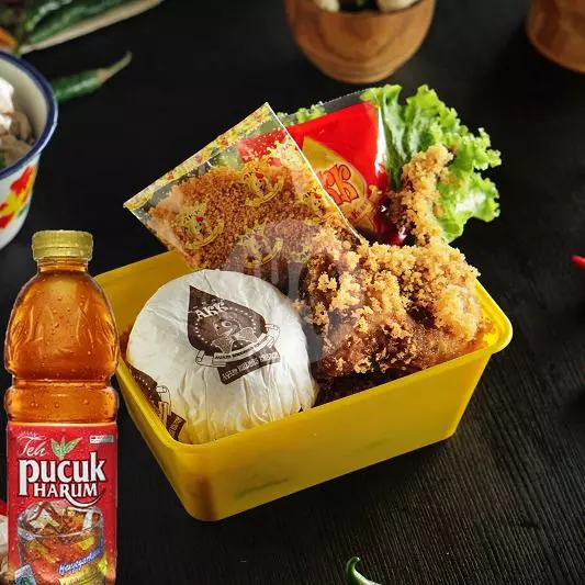 Ayam Kremes Kraton, Gurih Renyah yang Jadi Favorit Kuliner Paket A + The Pucuk Harum