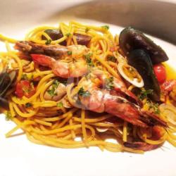 Bucatini Ai Frutti Di Mare