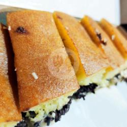 Martabak Manis Peanut Butter Coklat Keju