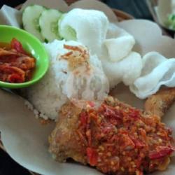 Nasi Ayam Sambal Bawang