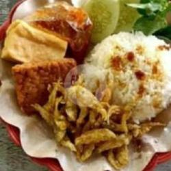 Sambelan Nasi Ikan Wader Goreng Kriuk,sambal Bawang Terasi Super Hots