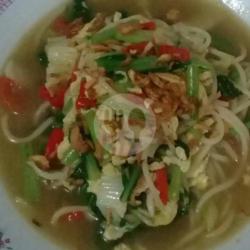 Indomie / Mie Instant (pilihan Goreng Atau Kuah) Pakai Sayur (seasonal Vegetables)