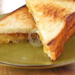 Roti Bakar Rasa Selai Nanas