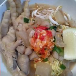 Mie Kocok Bandung Komplit Dengan Bakso, Kikil,  Ceker