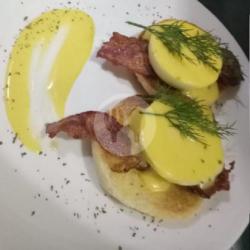 Eggs Benedict