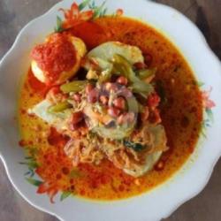 Lontong Sayur Pakai Telur