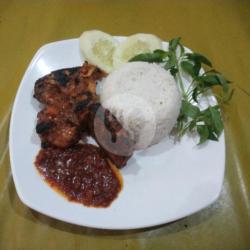 Ayam Bakar Pedes   Tempe   Tahu   Nasi