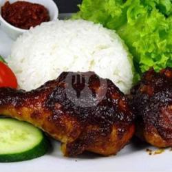 Paket Dua Ayam Bakar   Satu Nasi