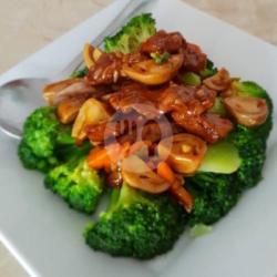 Brokoli Sapi Saus Tiram