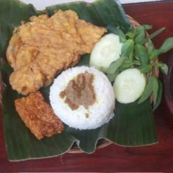 Nasi Telur Penyet Bumbu Bebek