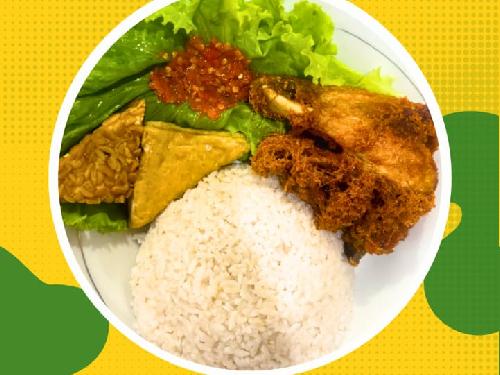 Nasi Uduk Bu Rum, Jalan Irian Seringgu Gg. Mumu