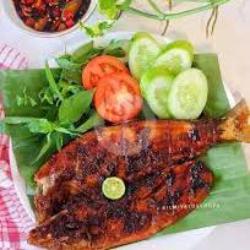 Ikan Goreng Bandeng   Nasi   Es Jeruk