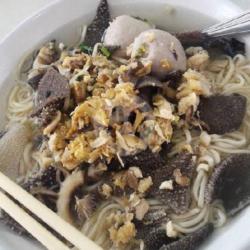 Mie Kuah Babat