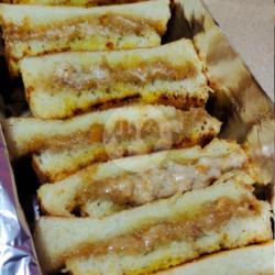 Roti Bakar Tiramisu Cruncy