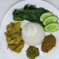 Nasi Padang Rendang Daging
