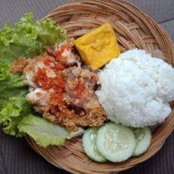 Nasi Ayam Geprek Tahu Goreng