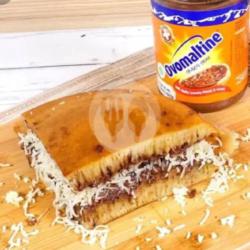 Martabak Manis Ovomaltine Keju Full Wisjman