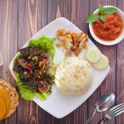 Nasi Kriuk Paru Cabe Pedas