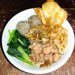 Mie Yamin Bakso Urat Sapi