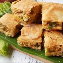 Martabak Campur Biasa Porsi Sedang Ikan Tuna   Jagung Manis