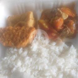 Nasi   Oseng Pindang   Gorengan