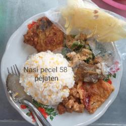 Nasi Jagung Urap   Lauk Ayam