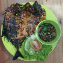 Ikan Kuwe Bakar Ikuran 1 Kg