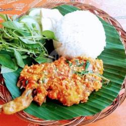 Ayam Penyet   Nasi   Sambal   Lalap